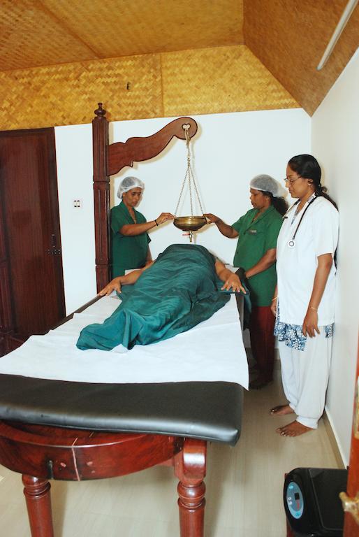 Chakra Ayurvedic Resort Thiruvananthapuram Luaran gambar