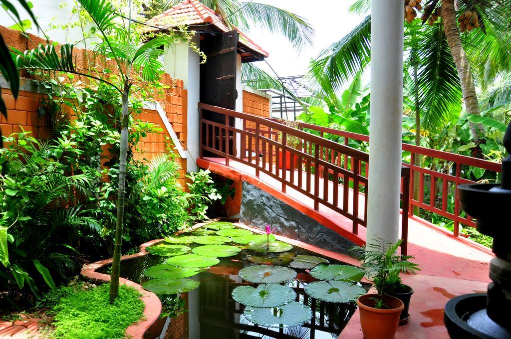 Chakra Ayurvedic Resort Thiruvananthapuram Luaran gambar